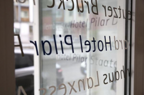  Hotel Pilar Garni  Кёльн